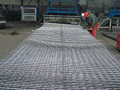 鋼筋網類型及網格間距按設計要求采購